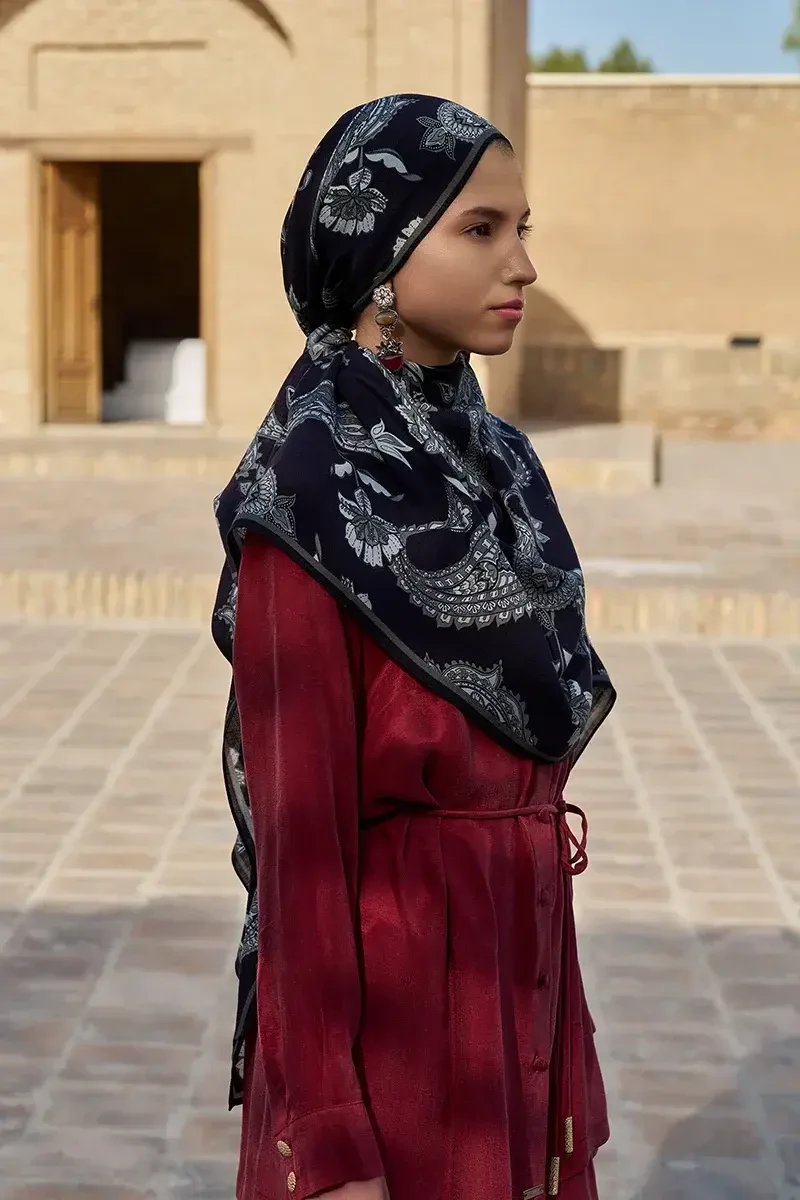 Bade Yün İpek Şal - Siyah - 3