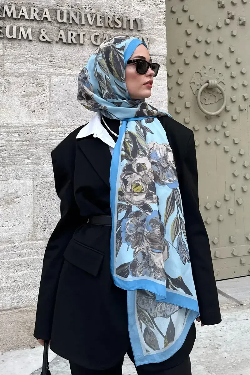 Celebrity Carmina Şal - Mavi - 2