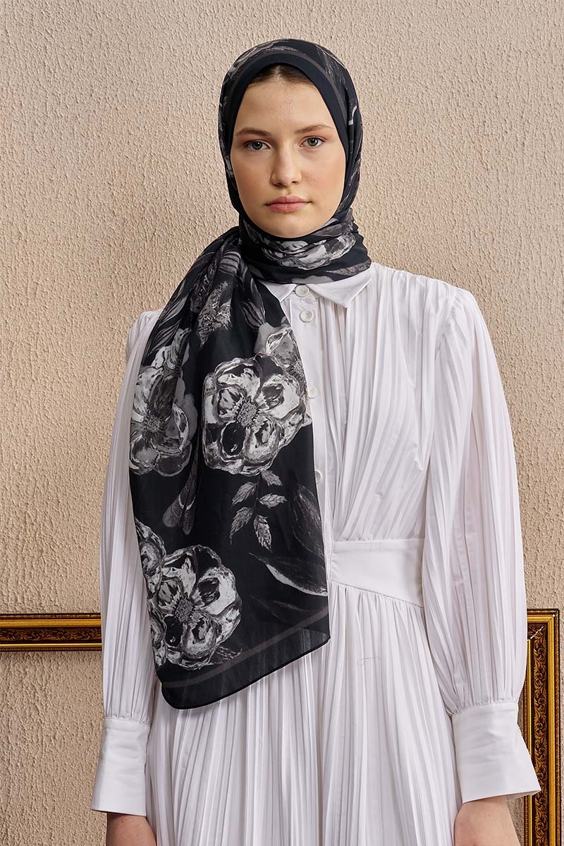 Celebrity Carmina Şal - Siyah - 2