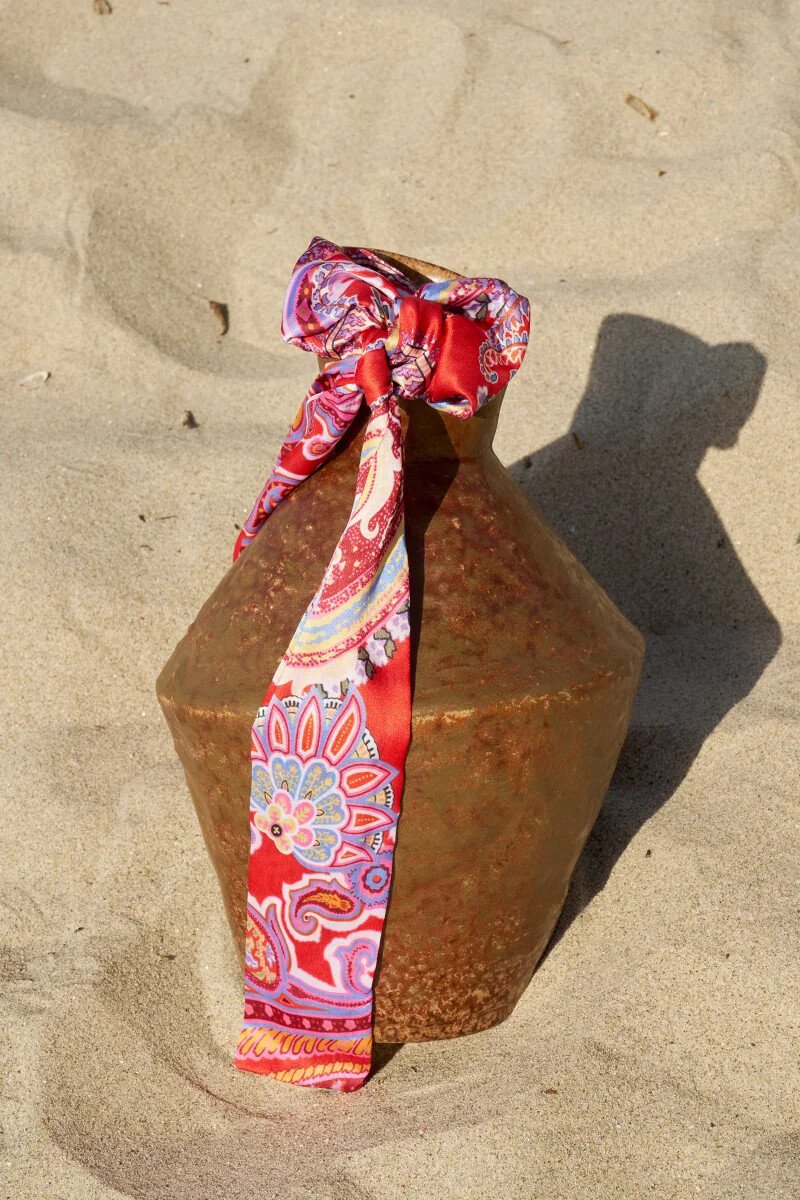 Fular Detaylı Desenli Toka - Kırmızı - ED Scarf