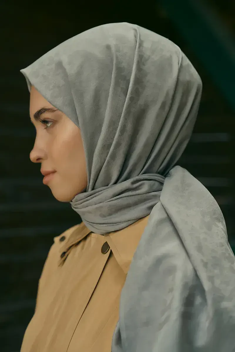 İpeksi Jakar Şal Papatya Desen - Koyu Gri - ED Scarf