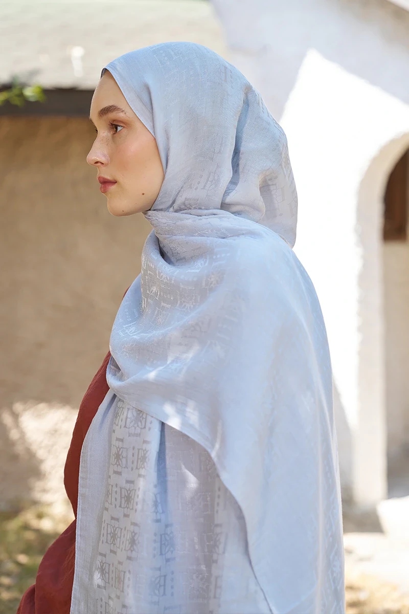 Naia Pamuk Logo Desen Şal - Gümüş - ED SCARF