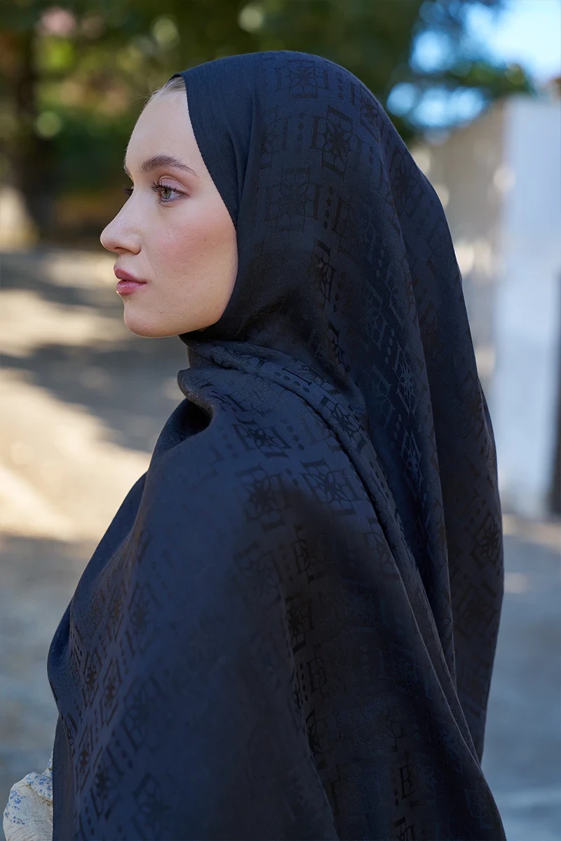 Naia Pamuk Logo Desen Şal - Siyah - ED SCARF