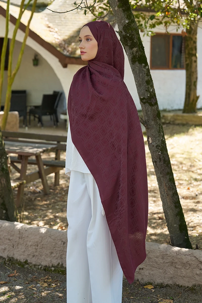 Naia Pamuk Logo Desen Şal - Vişne Çürüğü - ED SCARF