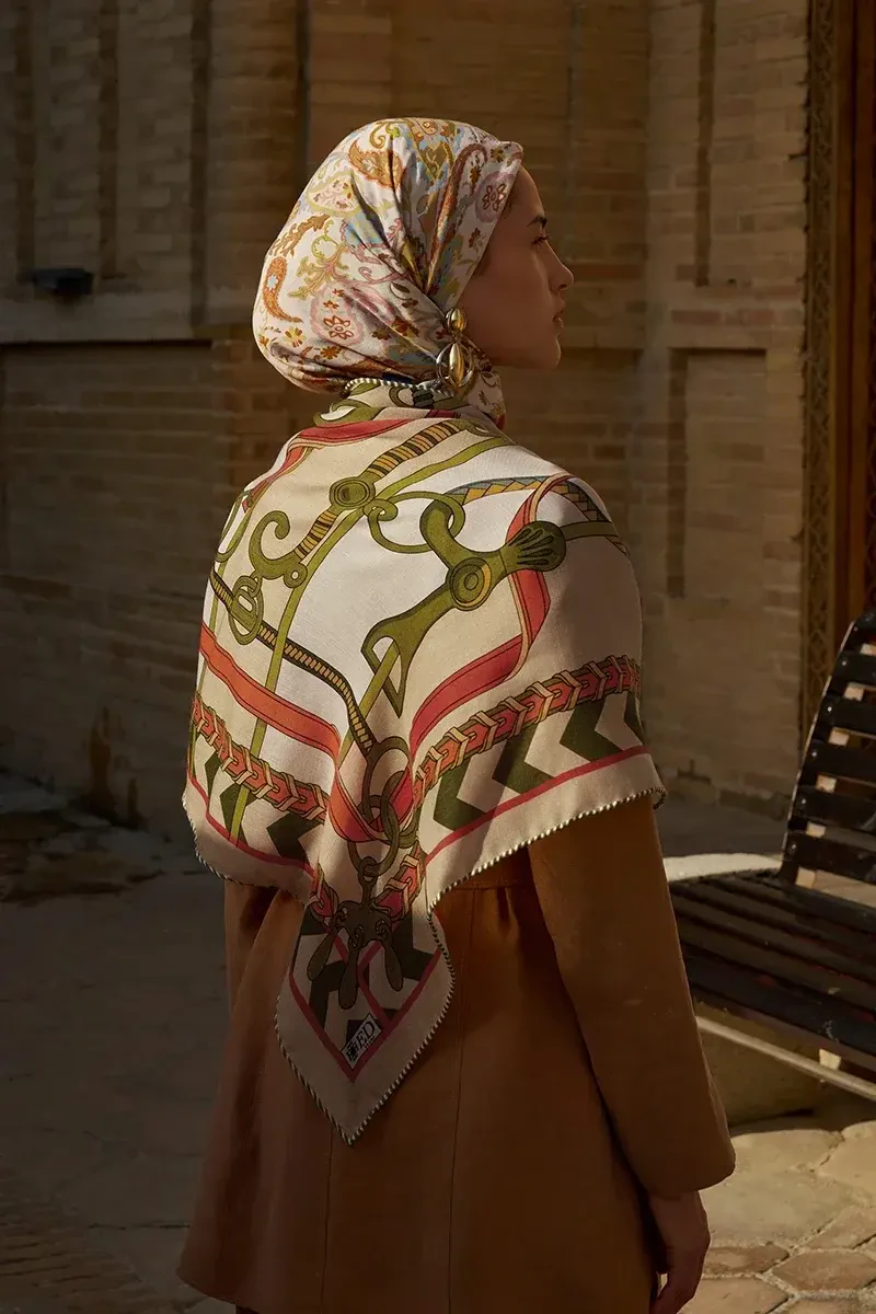 Zincir Desen Yün İpek Omuz Şal - Bej - ED SCARF